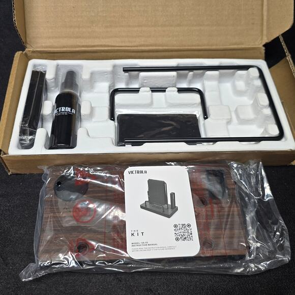 Victrola Record Cleaning Kit w. Holder for Cleaner & Album - Picture 3 of 5